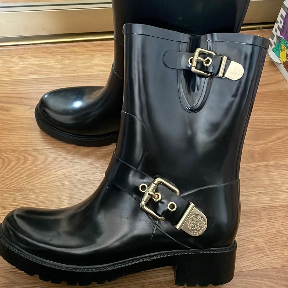 Vince Camuto rain boots. True to size